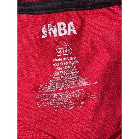 Chicago Bulls Red Basketball T-Shirt Size XL 46/48 NBA Polyester - Picture 3 of 5